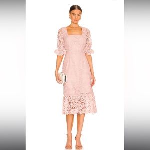 Revolve - Did it My Way Dress in Pale Pink
Steve Madden